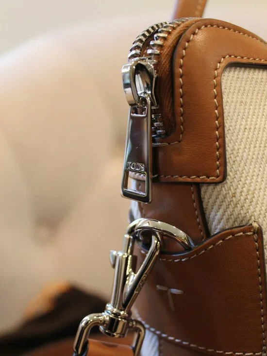 Tod's Di Swing Shopping Tote - Picture 7 of 16